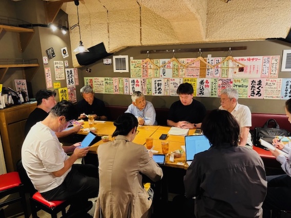 リアルとオンラインの会議